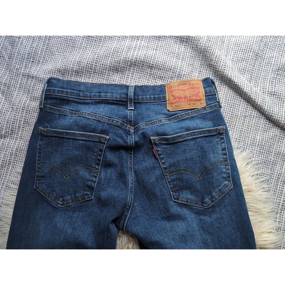 Levis 511 Men's 30x32 Slim Fit Medium Wash Mid Rise Straight Denim Blue Jeans - Picture 6 of 9